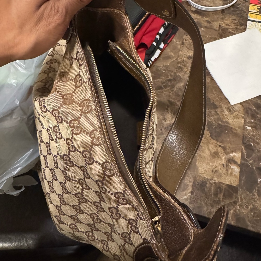 Gucci Beige and Brown Monogram Shoulder Bag - Picture 6 of 6
